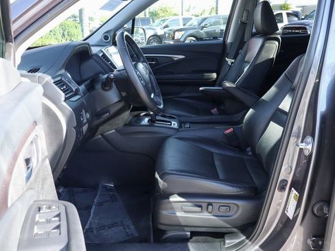 Used 2019 Honda Ridgeline RTL-T image 17