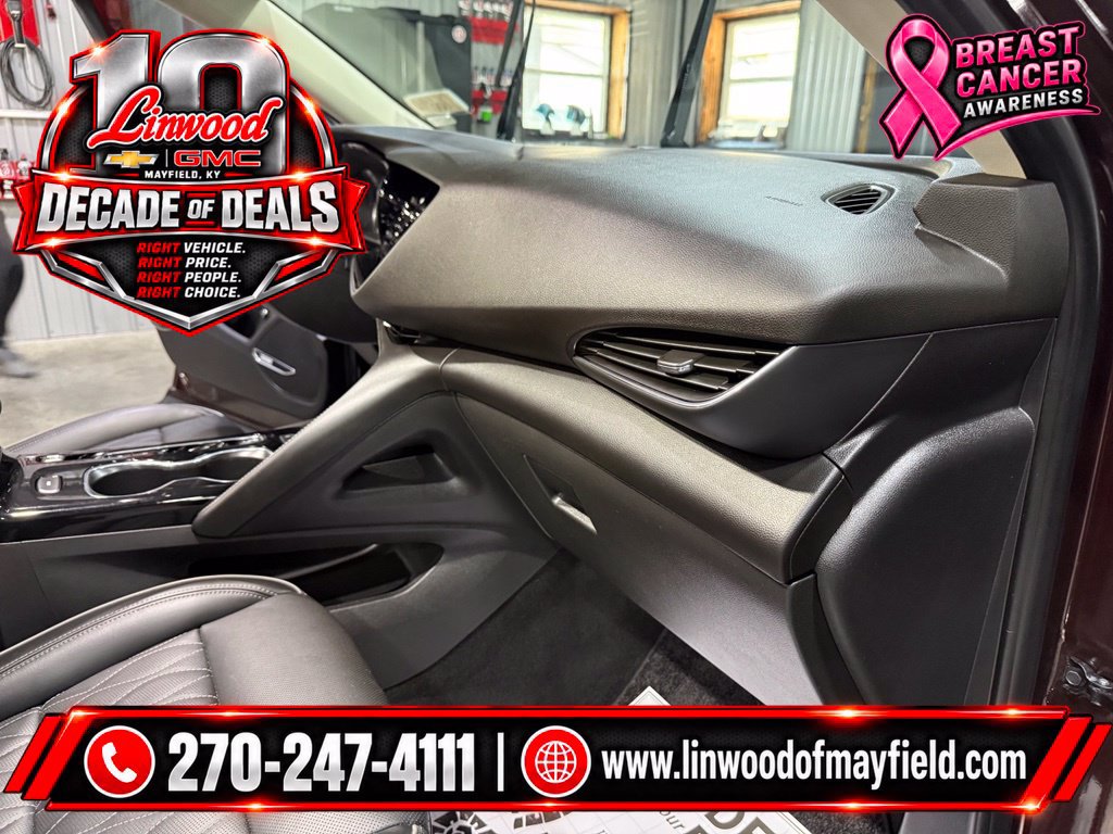 Used 2023 Buick Envision Avenir FWD image 33
