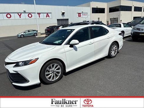 Used 2022 Toyota Camry LE FWD image 16