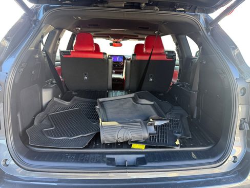 Used 2023 Toyota Highlander XSE image 17