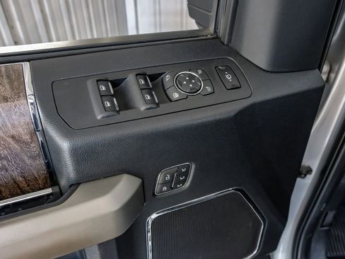 Used 2019 Ford F350 Lariat w/ Lariat Value Package image 44