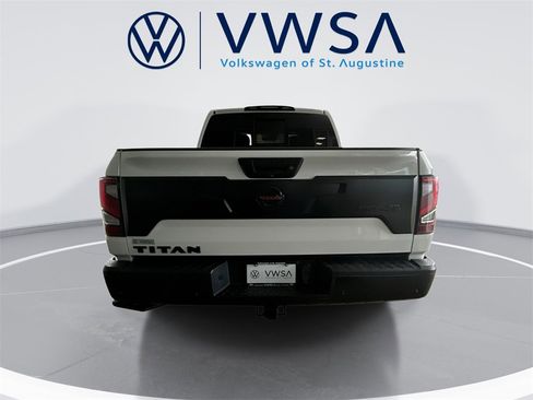 Used 2020 Nissan Titan PRO-4X w/ Pro-4x Convenience Package image 6
