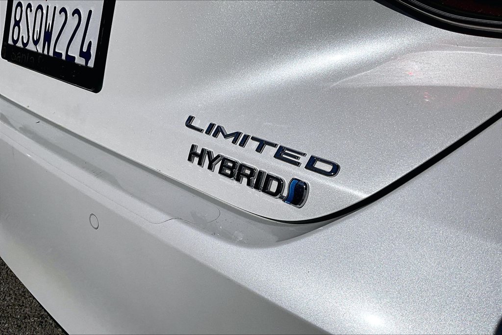 Used 2021 Toyota Avalon Limited w/ Advanced Safety Package FWD image 24