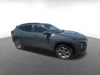 Used 2025 Chevrolet Trax LT FWD video 2
