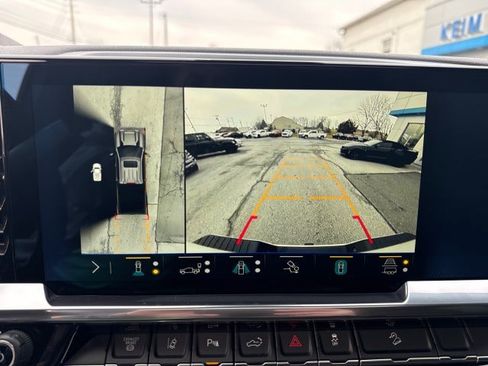 Used 2024 Chevrolet Silverado 3500 High Country w/ Technology Package image 20