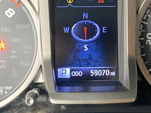 Certified 2022 Toyota Tacoma Limited image 19