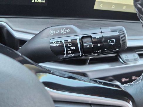 Used 2024 Kia Sorento SX image 28