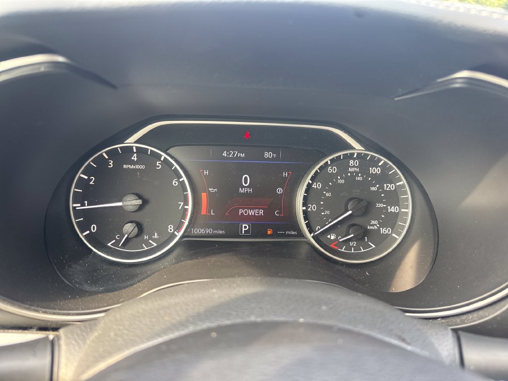 Used 2017 Nissan Maxima 3.5 SV w/ Interior Lighting Package FWD image 16
