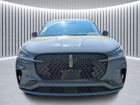 New 2026 Lincoln Aviator 2WD image 8