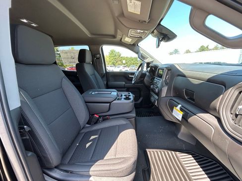 New 2026 Chevrolet Silverado 1500 Custom Trail Boss AWD/4WD image 2