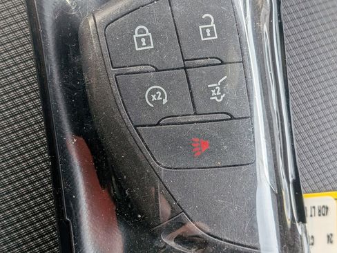 Certified 2024 Chevrolet Equinox EV LT image 37