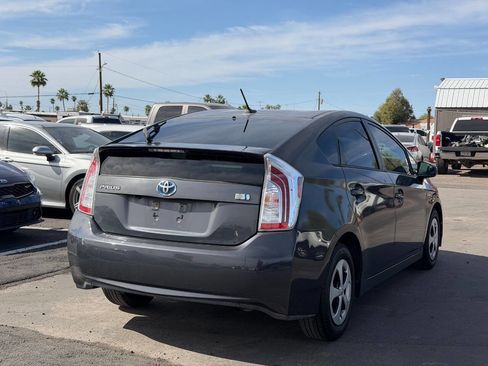 Used 2012 Toyota Prius Four image 8