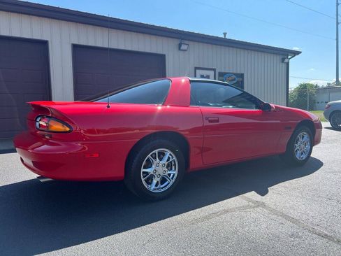 Used 2002 Chevrolet Camaro Z28 w/ Preferred Equipment Group 2 RWD image 11