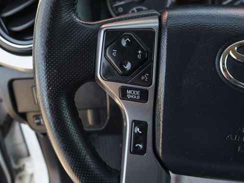 Used 2020 Toyota Tacoma SR5 image 24