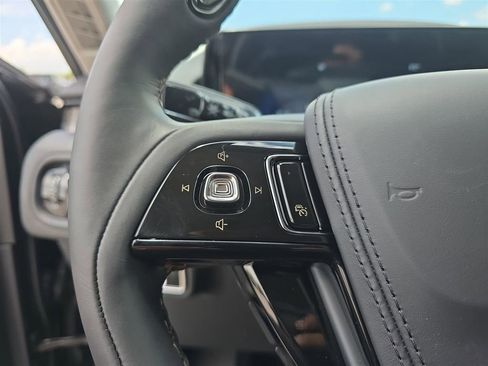 New 2025 Lincoln Aviator 2WD w/ Equipment Group 101A image 26