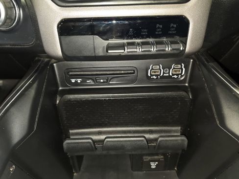 Used 2019 RAM 1500 Big Horn AWD/4WD image 19