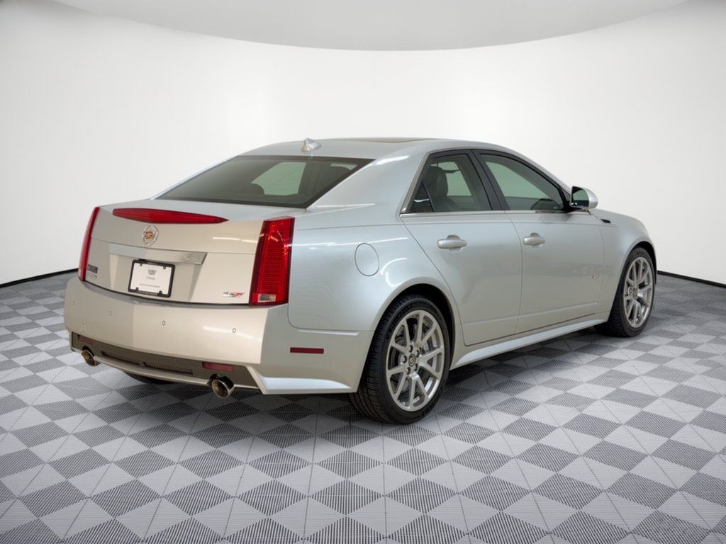 Used 2011 Cadillac CTS V RWD image 9