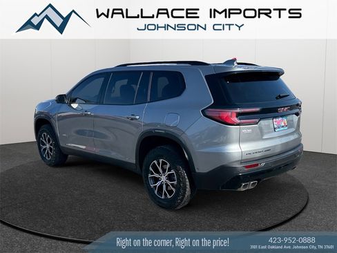 Used 2024 GMC Acadia AT4 w/ Super Cruise Package image 3