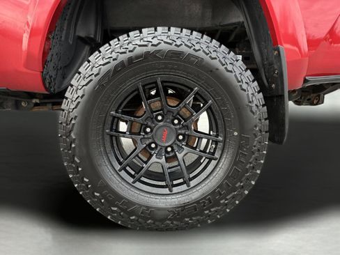 Used 2021 Toyota Tacoma TRD Sport image 28