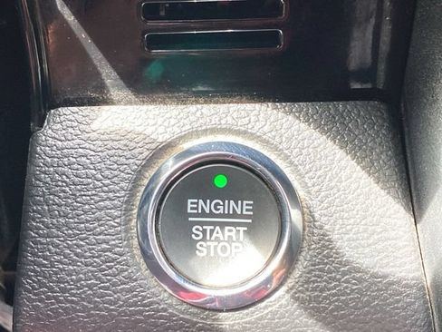 Used 2019 Ford F250 Lariat w/ Lariat Ultimate Package AWD/4WD image 17