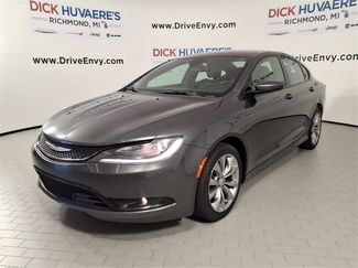 Used 2015 Chrysler 200 S w/ Comfort Group image 1