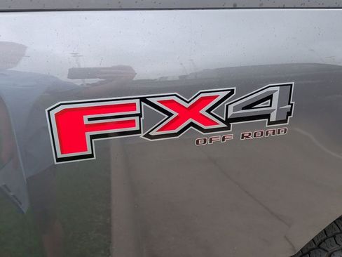 Used 2024 Ford F250 XL w/ STX Appearance Package image 8