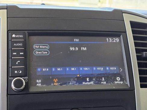 Used 2020 Nissan Frontier SV RWD image 12