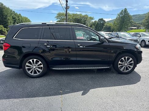 Used 2014 Mercedes-Benz GL 450 4MATIC w/ Lighting Package image 7