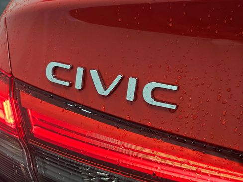 Used 2023 Honda Civic EX image 32