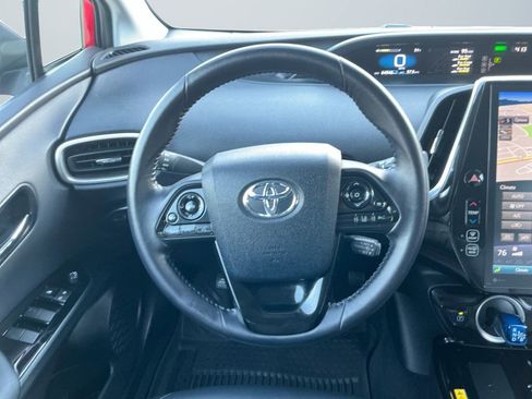 Used 2022 Toyota Prius Prime XLE image 12