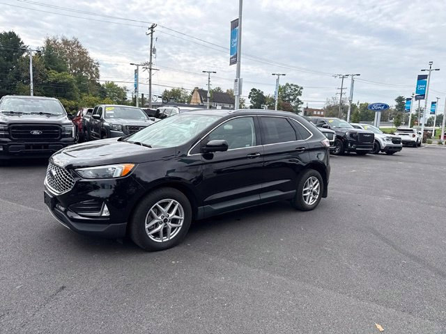 Used 2023 Ford Edge SEL w/ Convenience Package AWD/4WD image 3