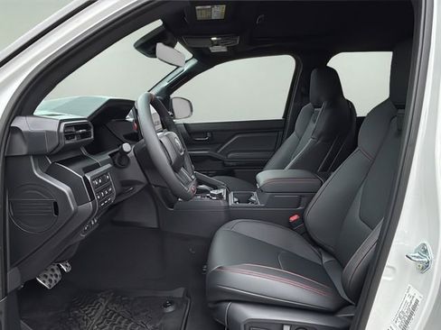 New 2026 Toyota Tacoma TRD Pro AWD/4WD image 18