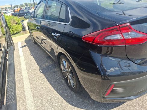 Used 2017 Hyundai Ioniq Limited FWD image 6