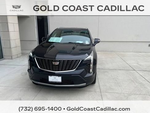 Certified 2023 Cadillac XT4 Premium Luxury w/ Cold Weather Package FWD image 5