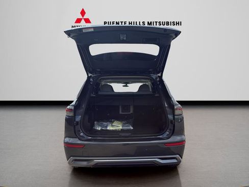 New 2026 Mitsubishi Outlander SEL image 9
