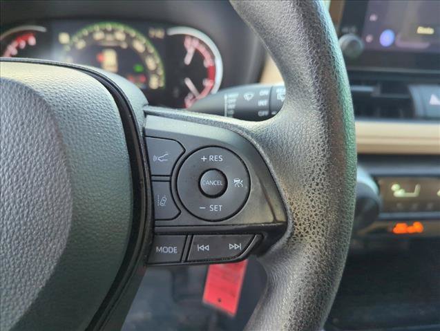 Used 2023 Toyota RAV4 LE FWD image 17
