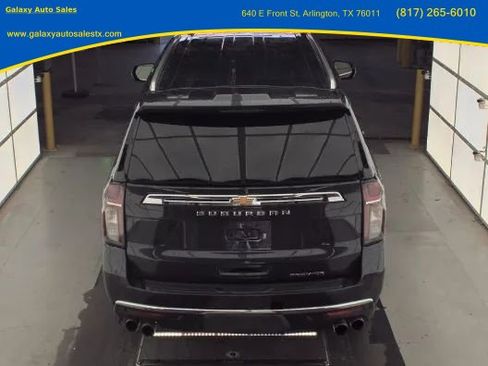 Used 2023 Chevrolet Suburban Premier image 6