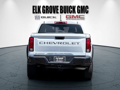 Used 2025 Chevrolet Colorado Trail Boss AWD/4WD image 5