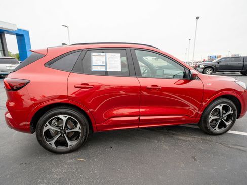 Used 2023 Ford Escape ST-Line Select w/ Tech Pack #2 AWD/4WD image 6