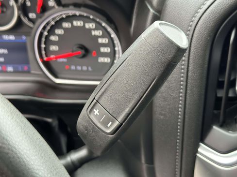 Used 2020 Chevrolet Silverado 1500 LT image 12