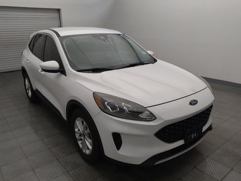 Used 2020 Ford Escape SE FWD image 13