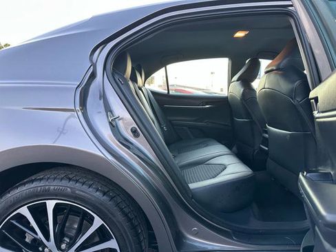 Used 2019 Toyota Camry LE image 16