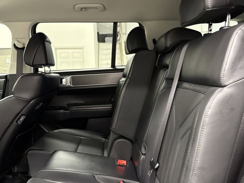 Used 2025 Hyundai Santa Fe XRT image 13