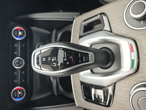 Used 2023 Alfa Romeo Stelvio Ti AWD/4WD image 34