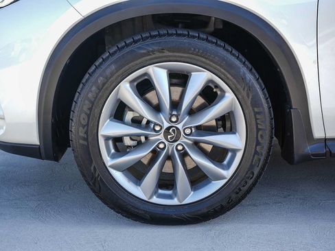 Used 2021 INFINITI QX50 Luxe FWD image 11
