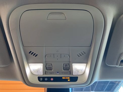 Used 2017 Cadillac XT5 Premium Luxury image 22