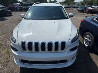 Used 2018 Jeep Cherokee Overland image 1