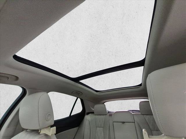 Used 2023 Buick Envision Avenir AWD/4WD image 21