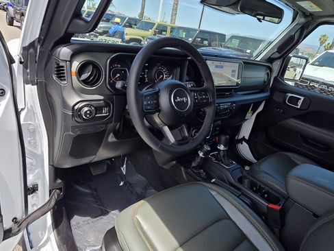New 2026 Jeep Gladiator Mojave AWD/4WD image 9