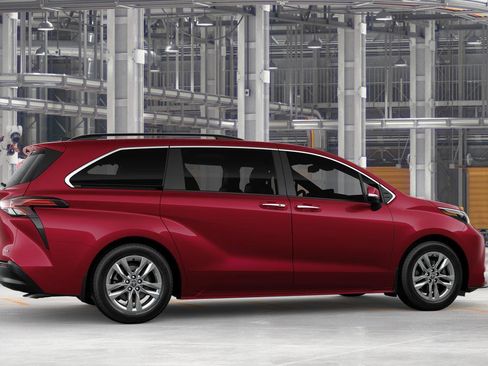 New 2026 Toyota Sienna XLE image 11